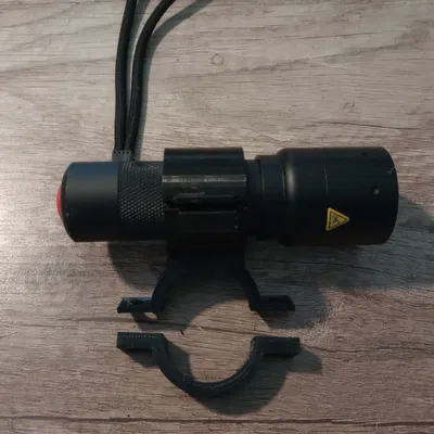 Pặp Giữ Đèn Xe Đạp Cho LED Lenser P220