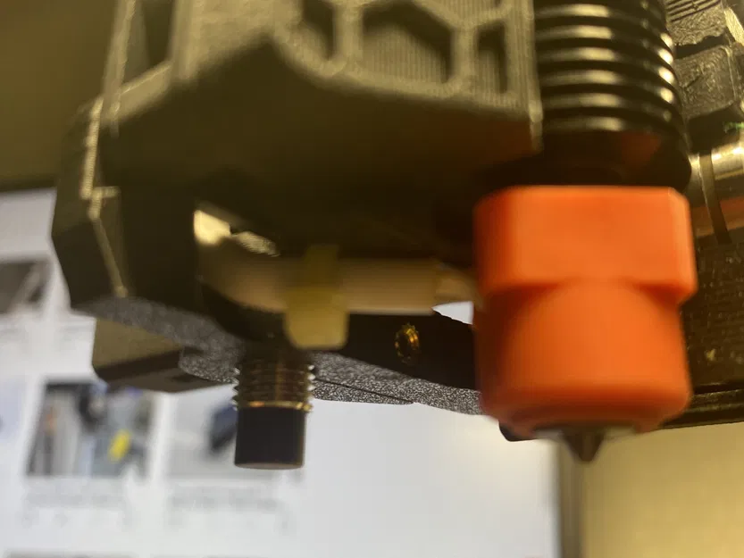 Prusa MINI/MINI+ MINDA holder with cable stress relif and M3 heat set insert - Image 4
