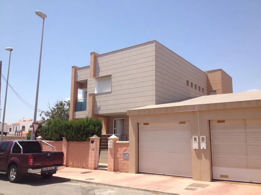 NHÀ Ở RIÊNG LẺ - Image 13