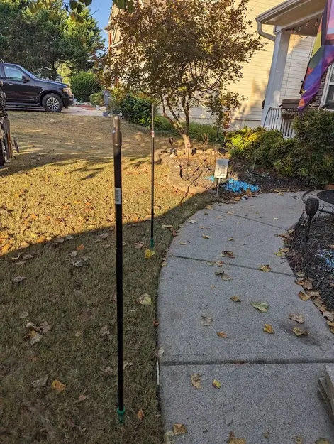 Cọc Gắn Chổi - Image 2