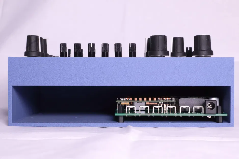 Vỏ Case Eurorack TINY_RACK (Kèm Mạch Nguồn) - Image 5