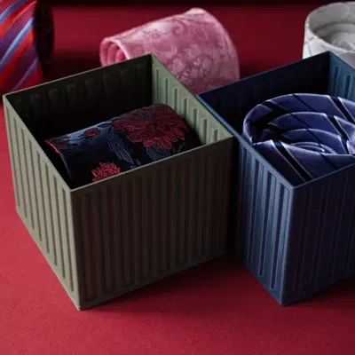 Con-Tie-ner (Thùng Đựng Đồ)