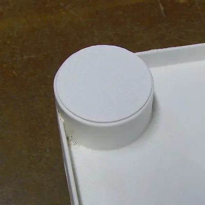 Chân Đế & Nắp Nhựa Cho Kệ Plano