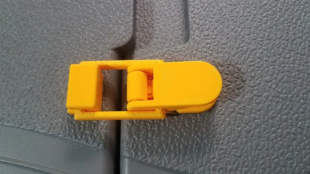 Lever Latch With Locking System - Image 4