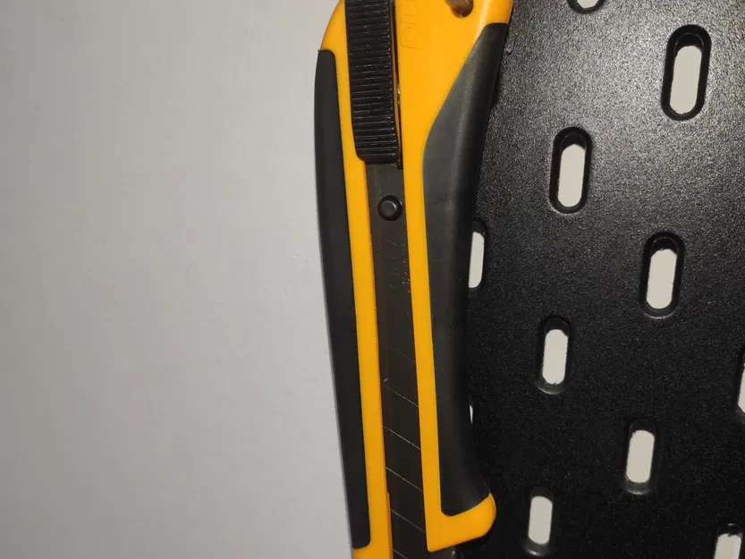 Móc Treo Dao Olfa Cho Bảng Skadis - Image 1