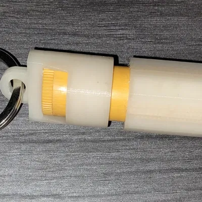 Móc Khóa Tuýp Son Dưỡng Môi