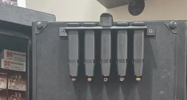 Chỗ Để Băng Đạn Glock 21 - Image 1