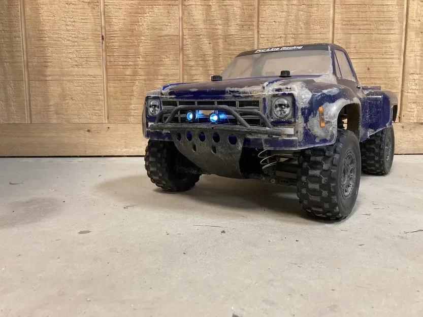 Pát Gắn Đèn LED Cho Traxxas Slash - Image 1