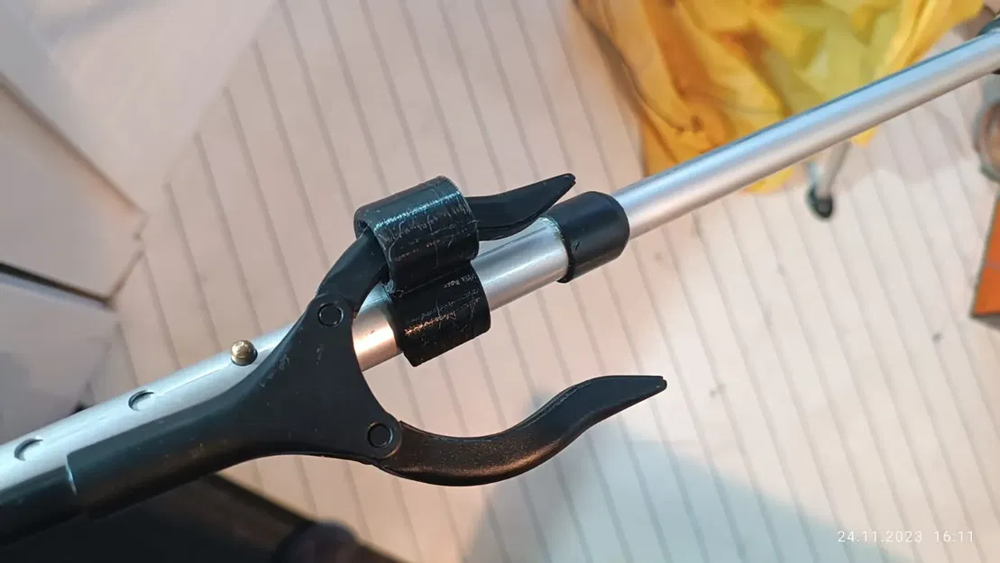 Kẹp Gắn Kìm Nâng Vào Nạng Tập Đi - Image 1