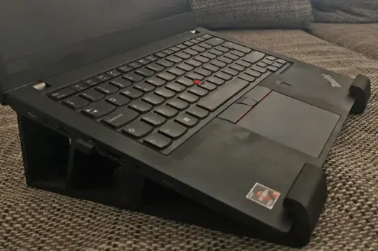 Chân Đế Laptop Tự Thiết Kế - Image 1