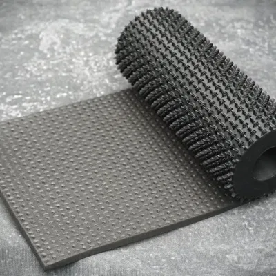 Textured Roll With Grid Plate Pattern
