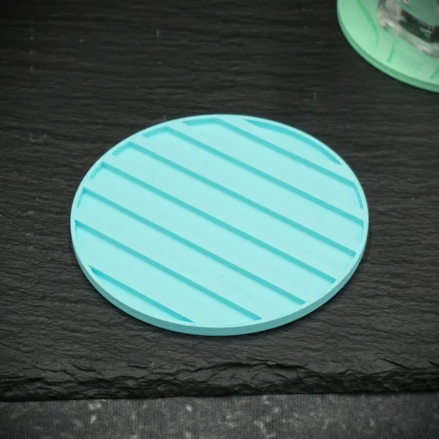 Minimalist coasters with storage - Image 3