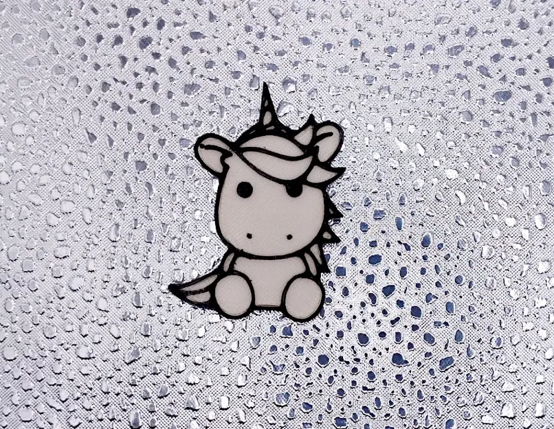 Móc Khóa/Huy Hiệu Hình Kỳ Lân Độc Đáo - Image 1