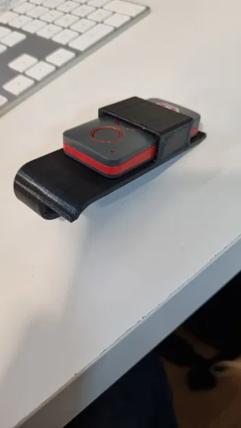 Kẹp Kính Chắn Gió Cho Remote Cửa Cuốn 10.8*33 - Image 2