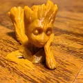 Groot Nằm Dài - Thumbnail 2