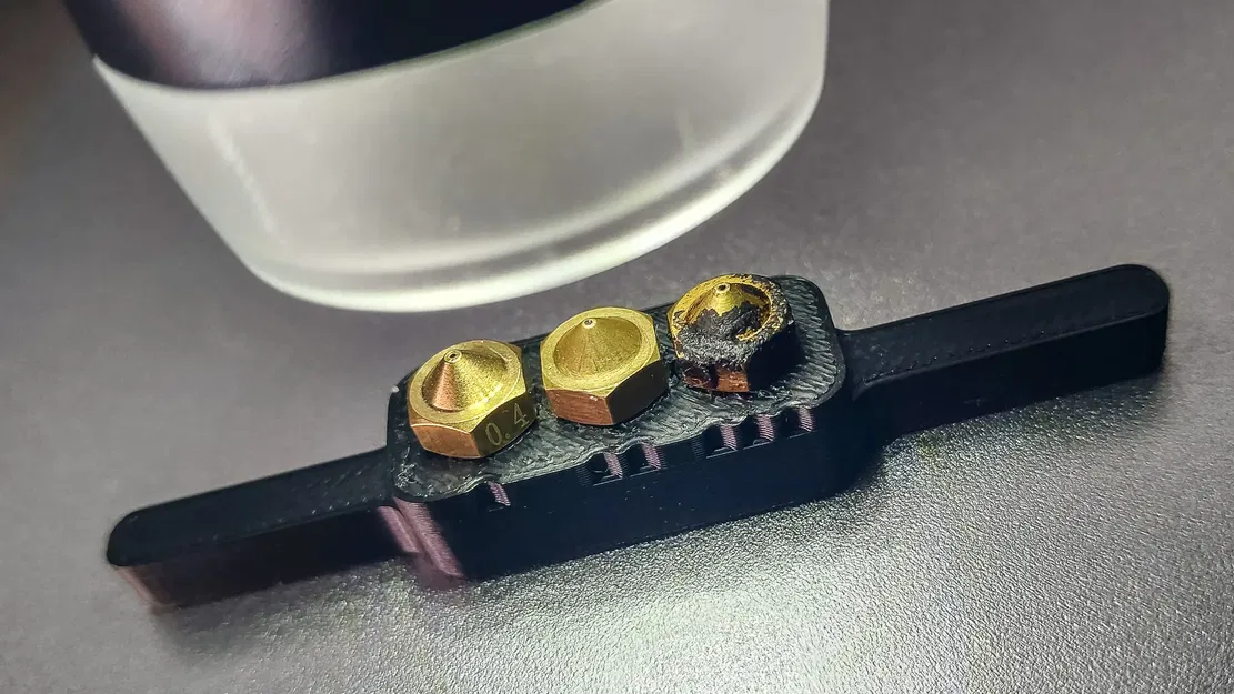 V6 nozzle holder - Image 1