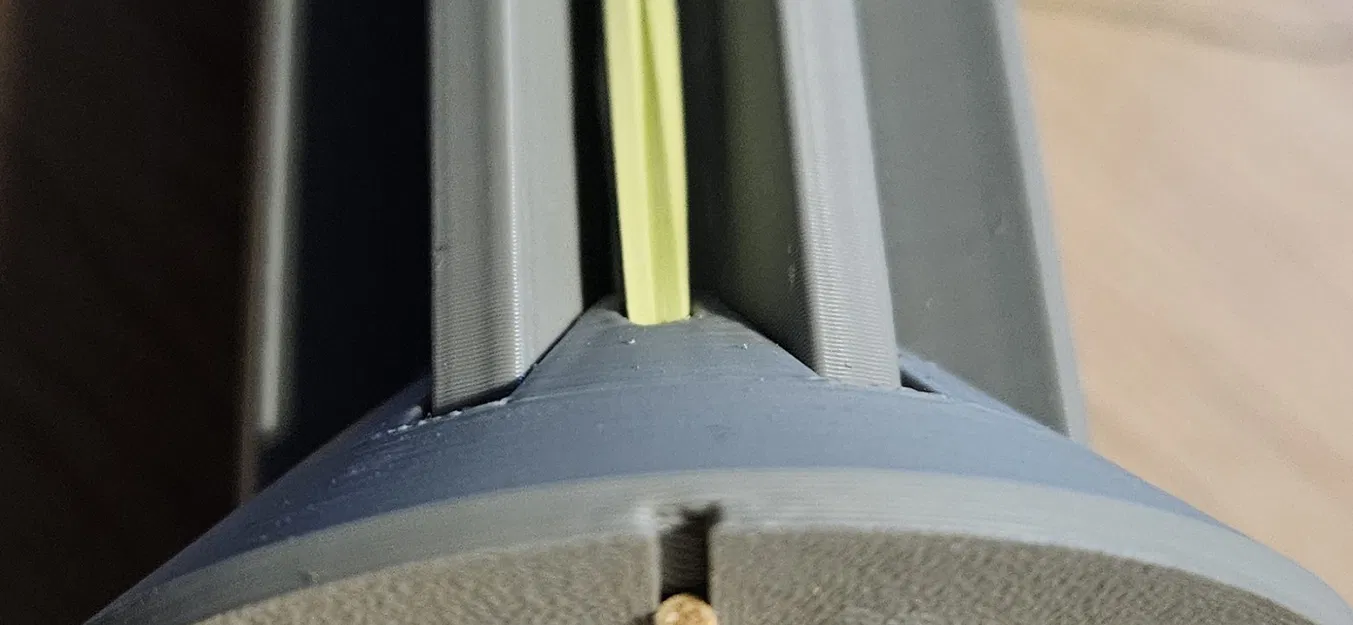 Self centering filament spool core - Image 5