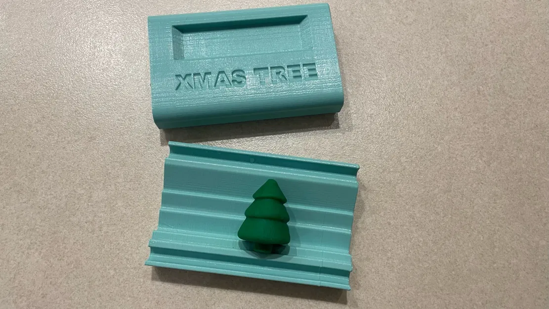 Khuôn Lăn Ngọc Giáng Sinh - Image 2