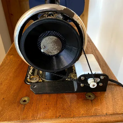 Puli và Giá đỡ Động cơ cho máy may Singer cũ