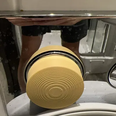Toilet button thickening pad