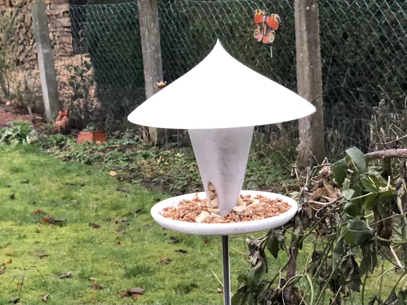 Nhà cho chim ăn (Vogelfutter Haus) - Hộp đựng thức ăn chống mưa - Image 3