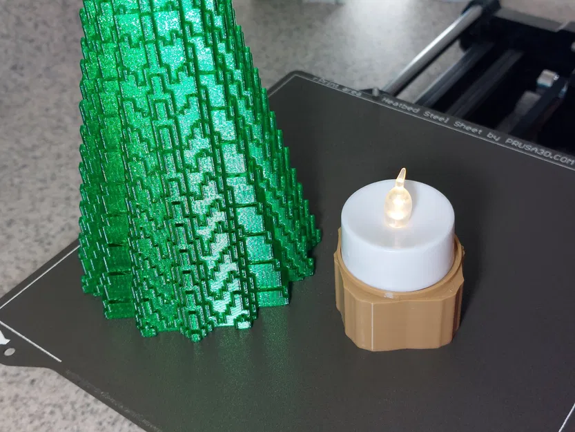 Cây Thông Noel Pixel Lớn Có Đế Nến LED - Image 3