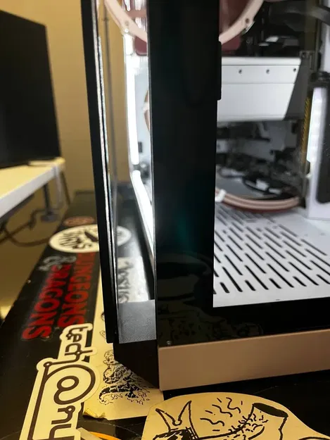 Lian Li 011 Dynamic: Tấm chắn hông cách ~17mm / bộ chuyển đổi - Image 2