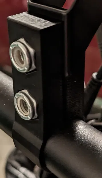 Ngàm Gắn Đèn Pha Premium Cho Xe Rad Runner - Image 3