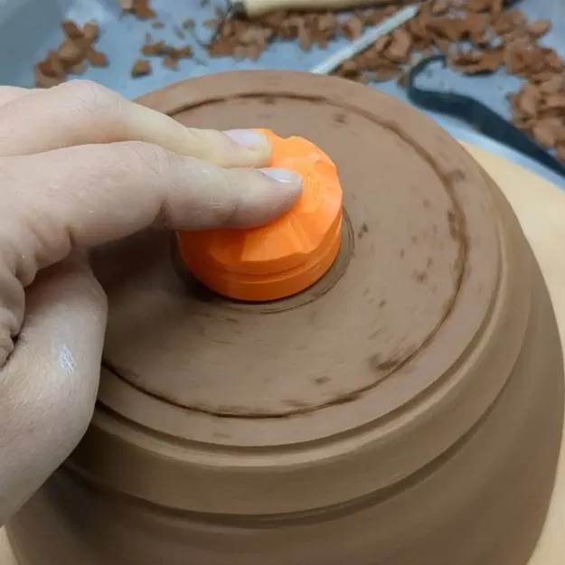 Pottery Spinner - Image 1