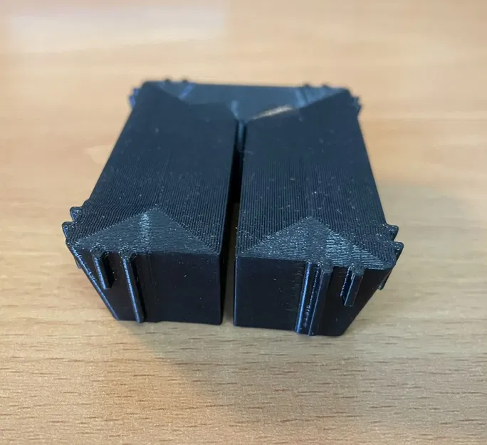 Tấm Lót Họng Máy Cưa Lọng Agazzani B18 - Image 2