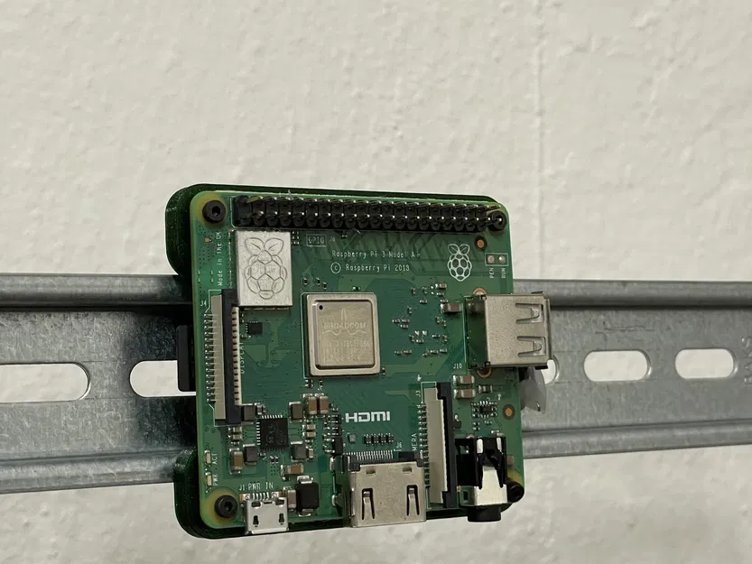 Kẹp ray DIN cho Raspberry Pi - Image 1