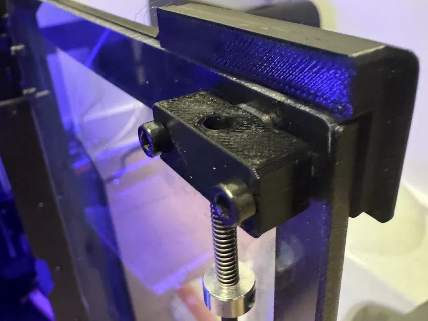 Thanh Dẫn Hướng Dày Hơn Để Gia Cố Bản Lề Cửa Cho Tủ Prusa Có Khóa Cơ Khí - Image 3