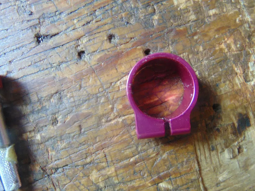 Kẹp Ống Đuôi Cho Xe Tăng Sấm Sét Raptor 30/50/SE - Image 1