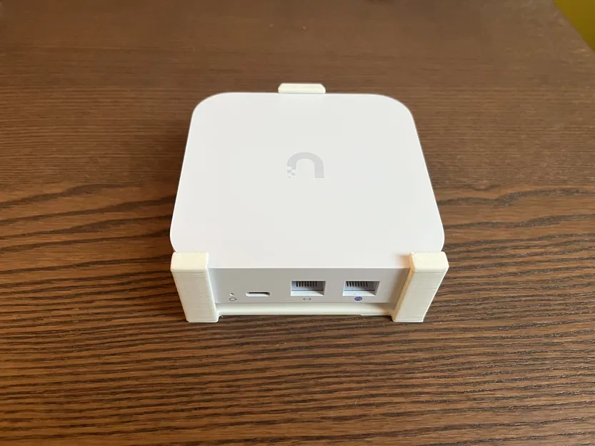 Giá đỡ tường cho UXG lite - Image 3