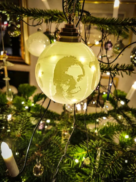 Quả cầu Giáng sinh của riêng bạn - Image 3