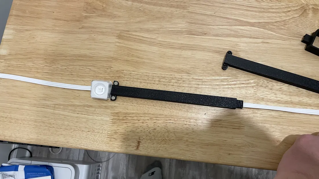 Gia Đỡ Đèn Govee RGBIC Ngoài Trời Vĩnh Cửu Nam Châm/Vít - Image 4