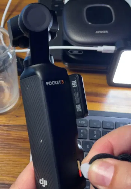 Móng giữ thẻ nhớ SD cho DJI Pocket - Image 1