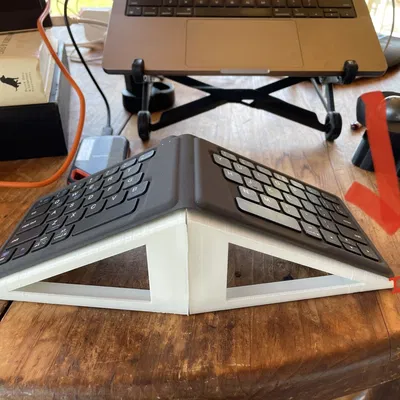 Ramp Kê Cho Bàn Phím Gập Đôi iClever