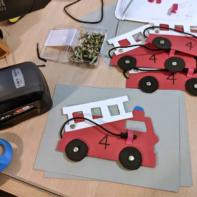 Vòi Phun Lửa Cho Thiệp Mời Sinh Nhật