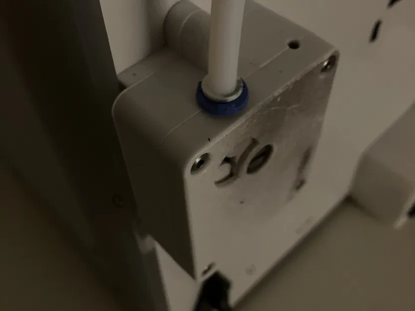 Tấm Gắn Bộ Cấp Liệu UM2+ Bên Phải Cho Bộ Đùn Thứ Hai - Image 1