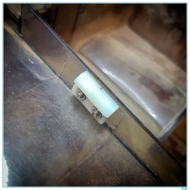 Lẫy Giữ Bộ Lọc HEPA Cho ETA ANDARE Animal - Image 2