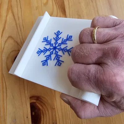 Dụng cụ cạo băng