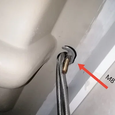 Cờ lê siết vòi nước