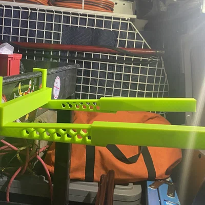 LAPTOP HOLDER FOR NARROW RUBBERMAID CART V3