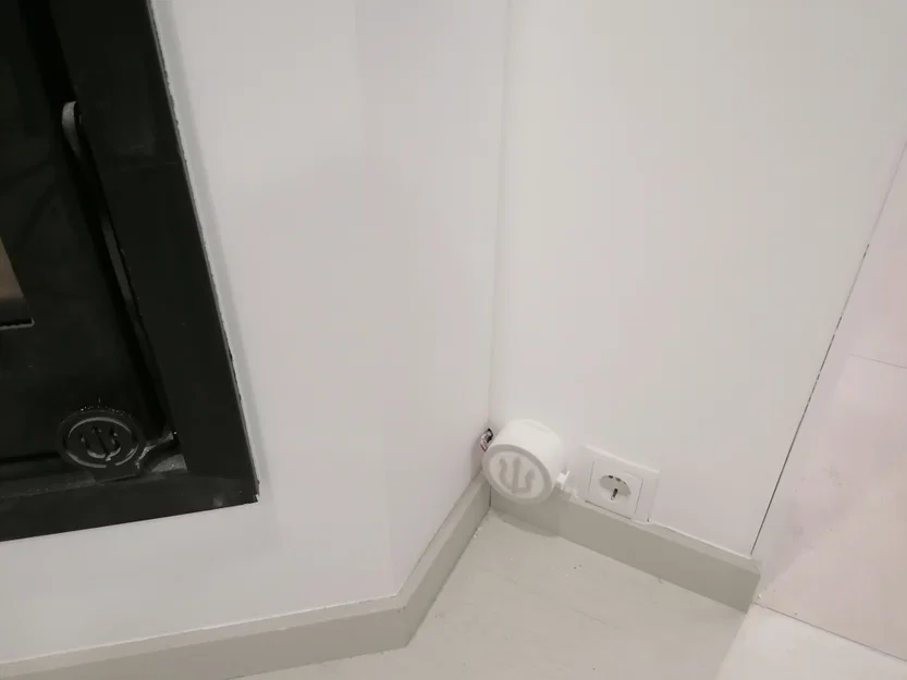 Hộp Đựng Dây Cáp Lò Sưởi - Image 1