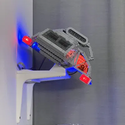 Giá đỡ treo tường cho bộ Star Trek Runabout của Bluebrixx