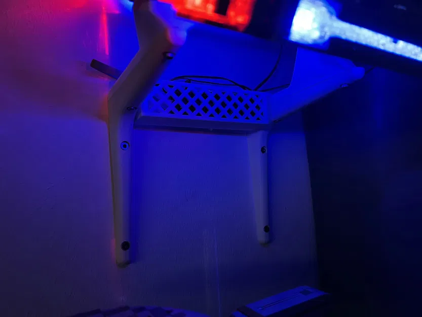 Giá đỡ treo tường cho bộ Star Trek Runabout của Bluebrixx - Image 6