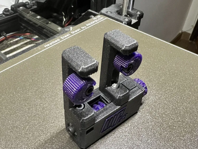 Soldering Clamp Helper - Image 4