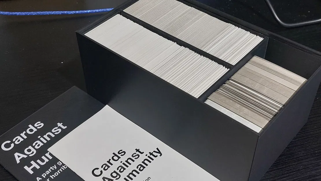 Hộp Đựng Bài Cards Against Humanity (CAH) - Image 1