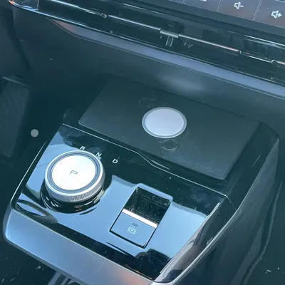 Giá Đỡ Sạc MagSafe Cho MG4